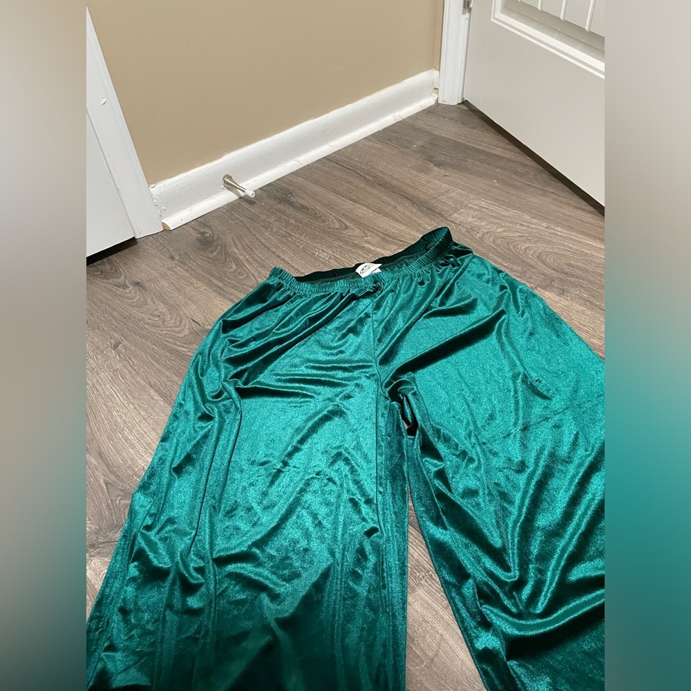 Size XL Green Velvet Pants